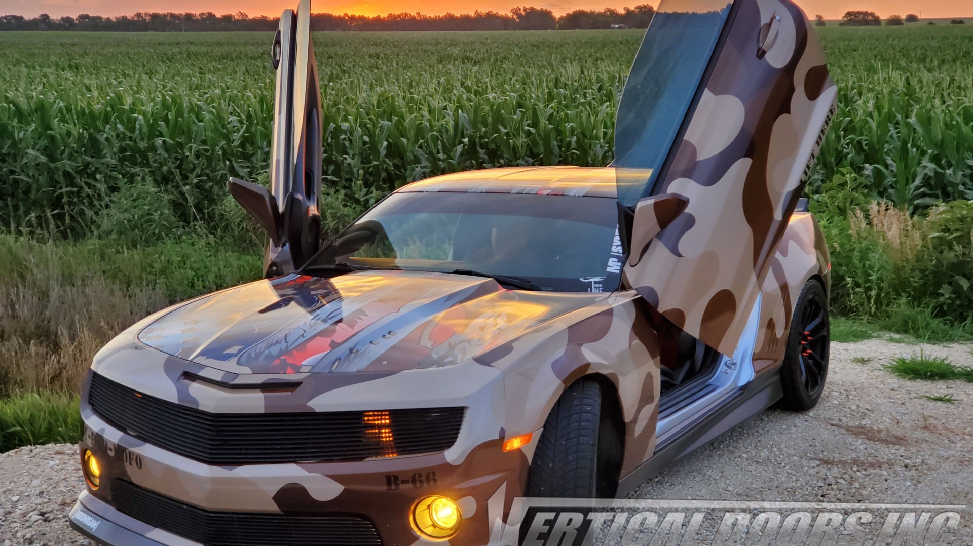 Jim Ellis, CamoRaro, 2010 Chevrolet Camaro with Vertical Lambo Doors by Vertical Doors, Inc.