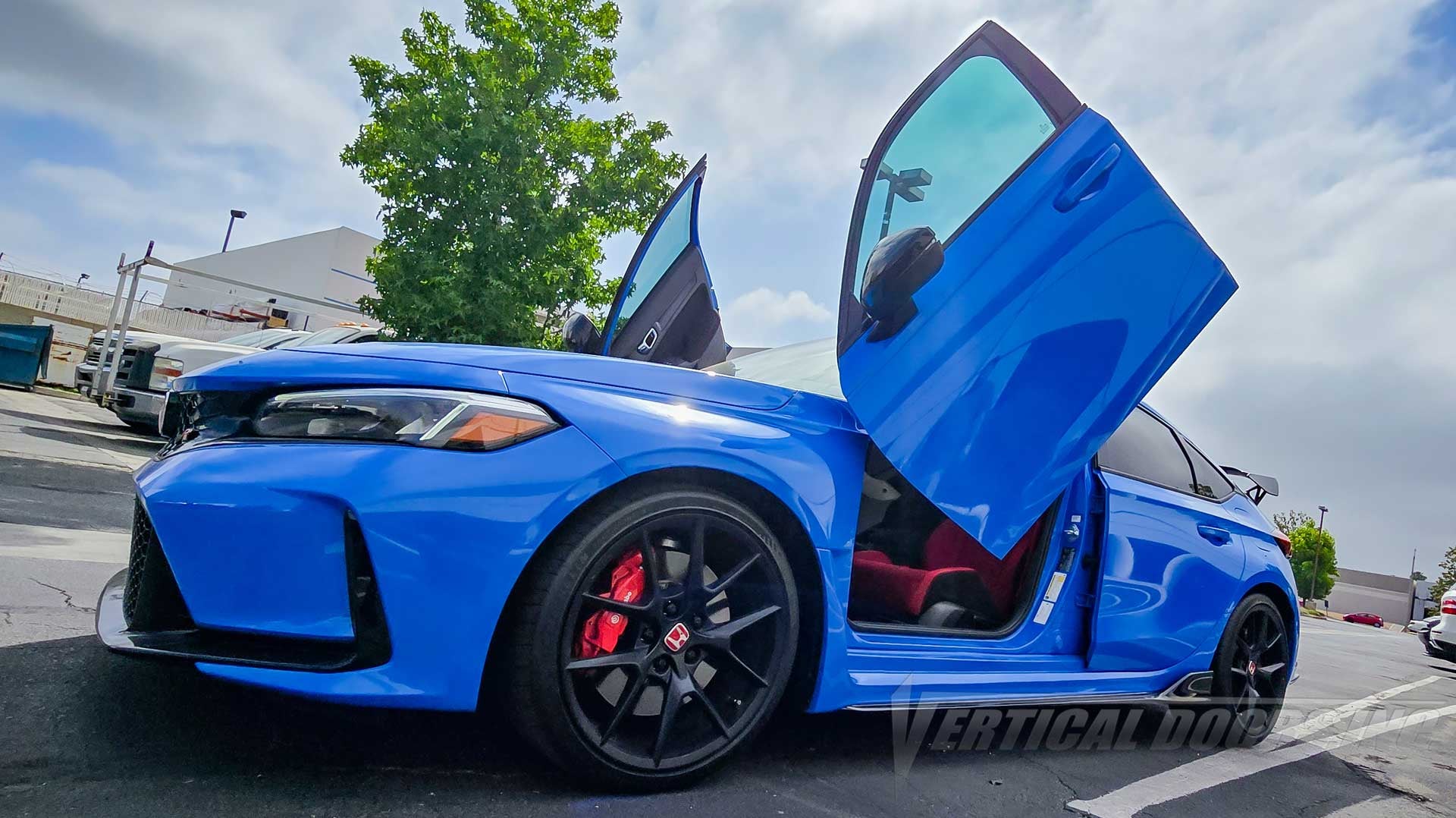 Introducing our newest lambo door kit for the Honda Civic Type R, It will fit all trim models of the Honda Civic 11th Gen.
