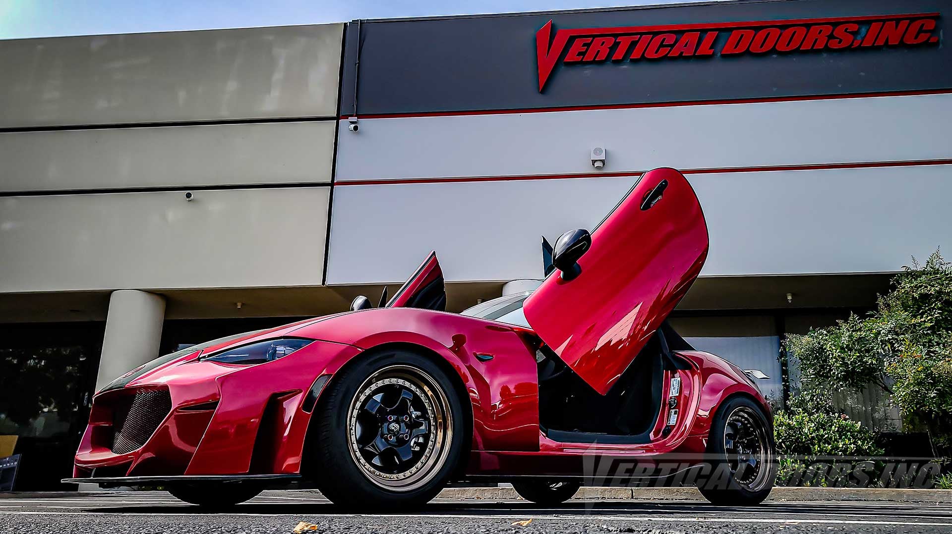 Vertical Lambo Door Kit installed on @edian_kazuya16 Mazda MX5. Installation and Manufacturing by Vertical Doors, Inc., in Lake Elsinore California.