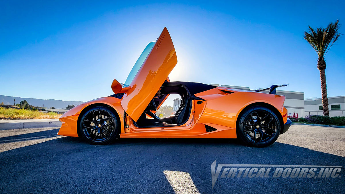 Lamborghini Huracan Arancio Borealis featuring Vertical Lambo