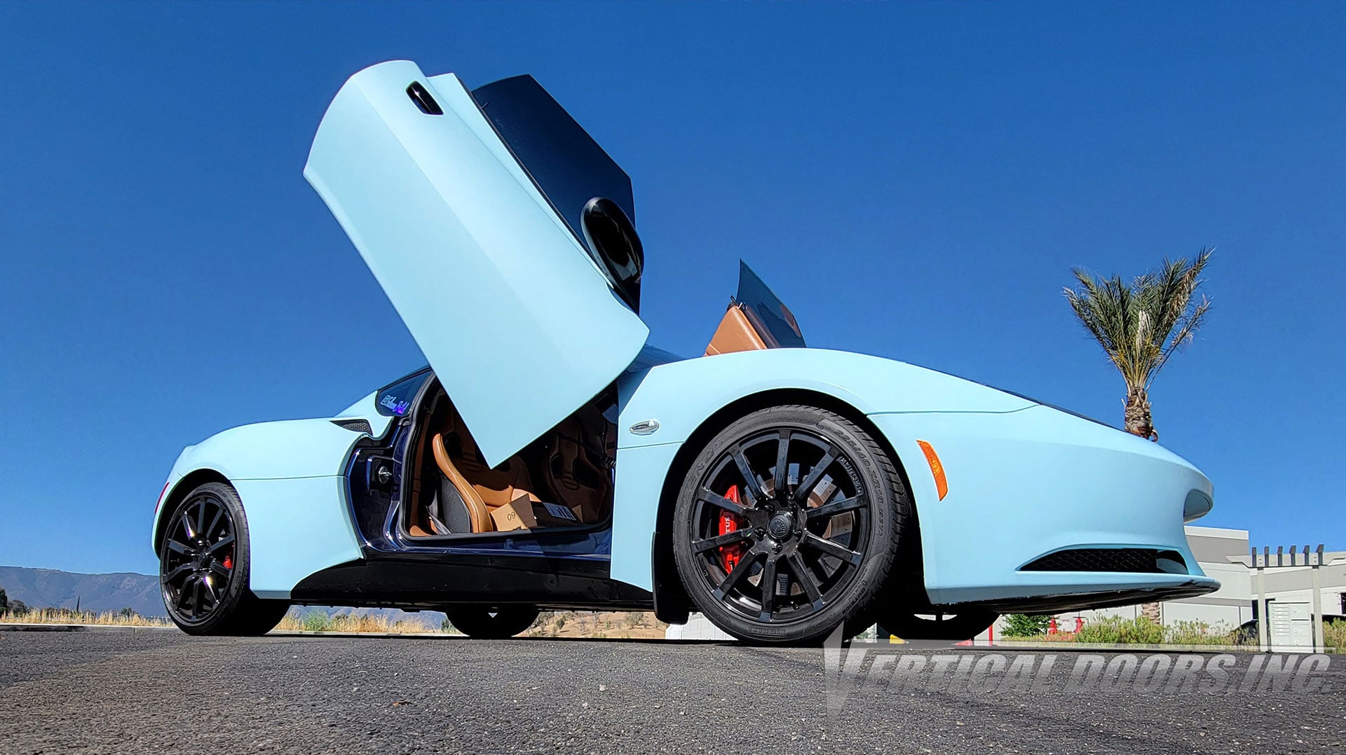 Check out @yanna_ren Lotus Evora from California featuring Vertical Doors, Inc. door conversion kit. AKA "Lambo Doors".