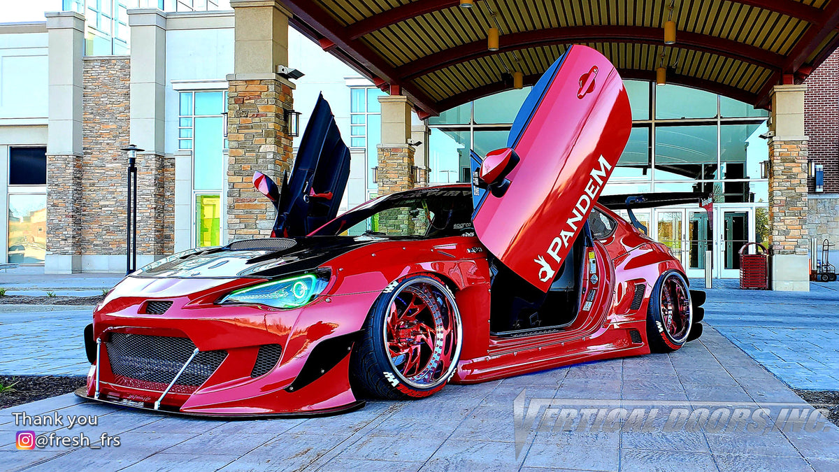 VDCSCFRS2013_frs-lambo-doors-