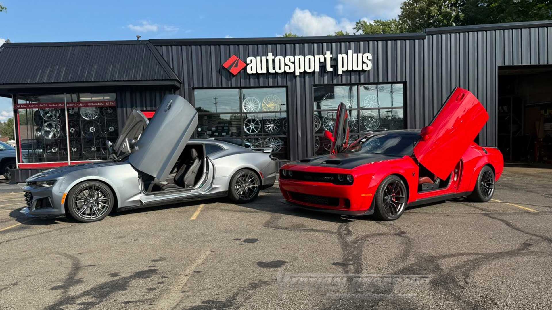 Vertical Door Installer | Autosport Plus LLC | Canton, Ohio | Vertical Door Kit Installer