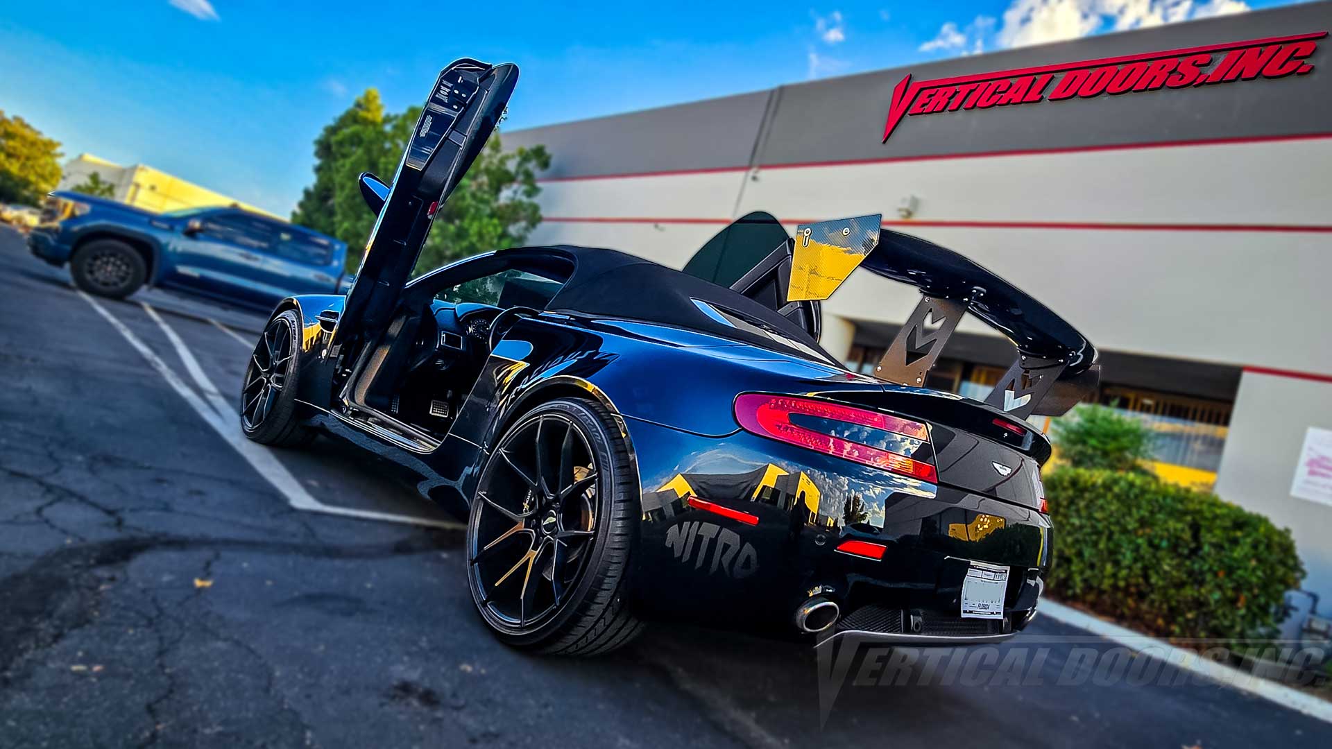 Johnny Scott’s Aston Martin V8 Vantage Upgraded with Vertical Doors, Inc.’s Iconic Lambo Door Conversion, VDCAVANT06, Vertical Doors Inc., Lambo Doors, Vertical Door, Scissor Doors, Butterfly Doors, Door Conversion, wing doors, V8 Vantage S, N400, N420, N430, GT, GTS, GT8, AMR, AMR Pro, V12 Vantage, V12 Vantage S, Vantage GT12, V12 Vantage AMR, V600, 2006, 2007, 2008, 2009, 2010, 2011, 2012, 2013, 2014, 2015, 2016, 2017, 2018