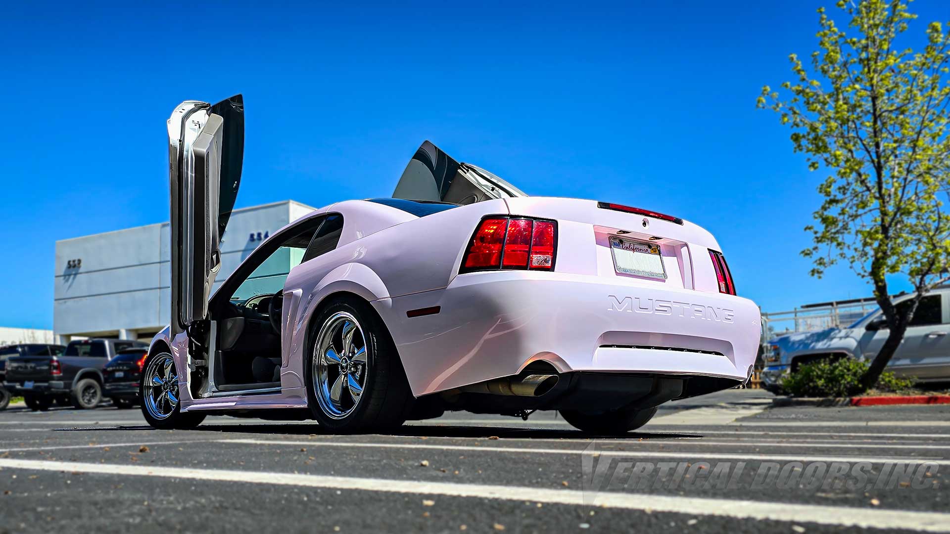 Ford Mustang 1999-2004 Vertical Lambo Doors Conversion Kit, Part Number: VDCFM9904