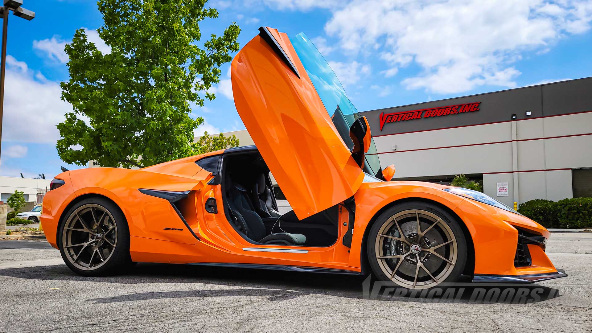 Chevrolet Corvette C8 2023 Z06 Vertical Lambo Doors Conversion kit by Vertical Doors, Inc.