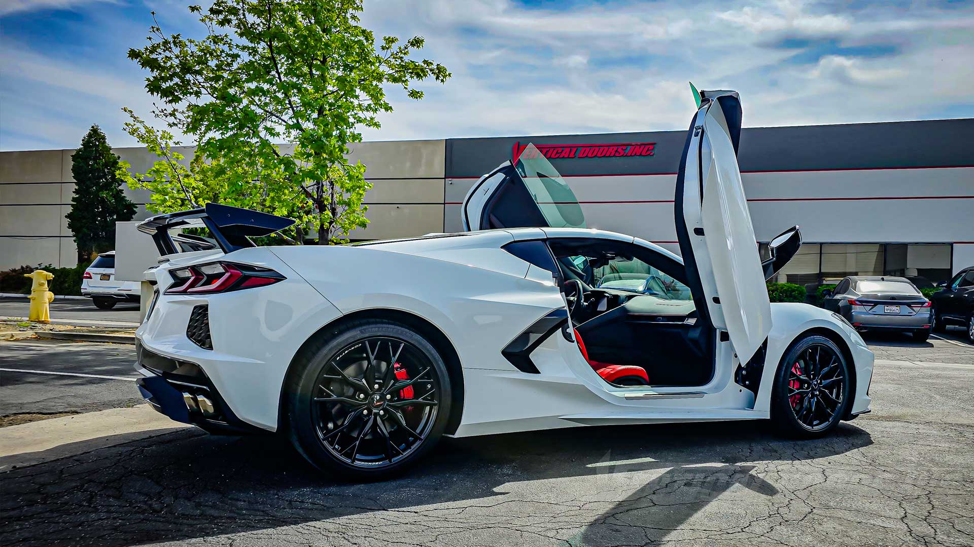 Jesse’s @jmart951 Chevrolet Corvette C8 Lambo Doors installation by the best manufacturer in the industry, Vertical Doors, Inc., in California. 33125