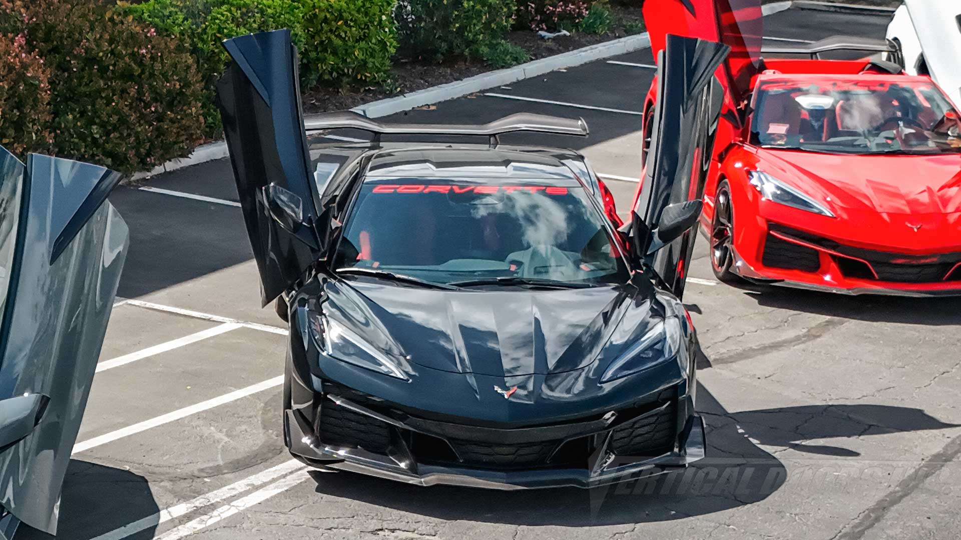 Mike’s @thundercat58 Chevrolet Corvette C8 Z06 Lambo Doors installation by the best manufacturer in the industry, Vertical Doors, Inc., in California. 32825