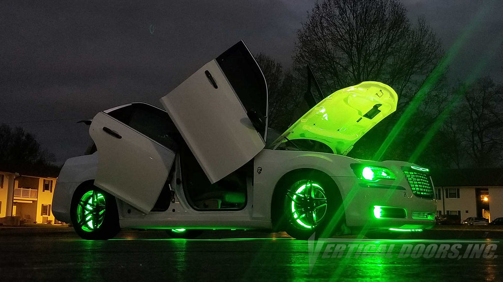 Slide Show, Joey's @decepticon_300c Chrysler 300 from Tennessee featuring Vertical Lambo Doors Conversion Kit