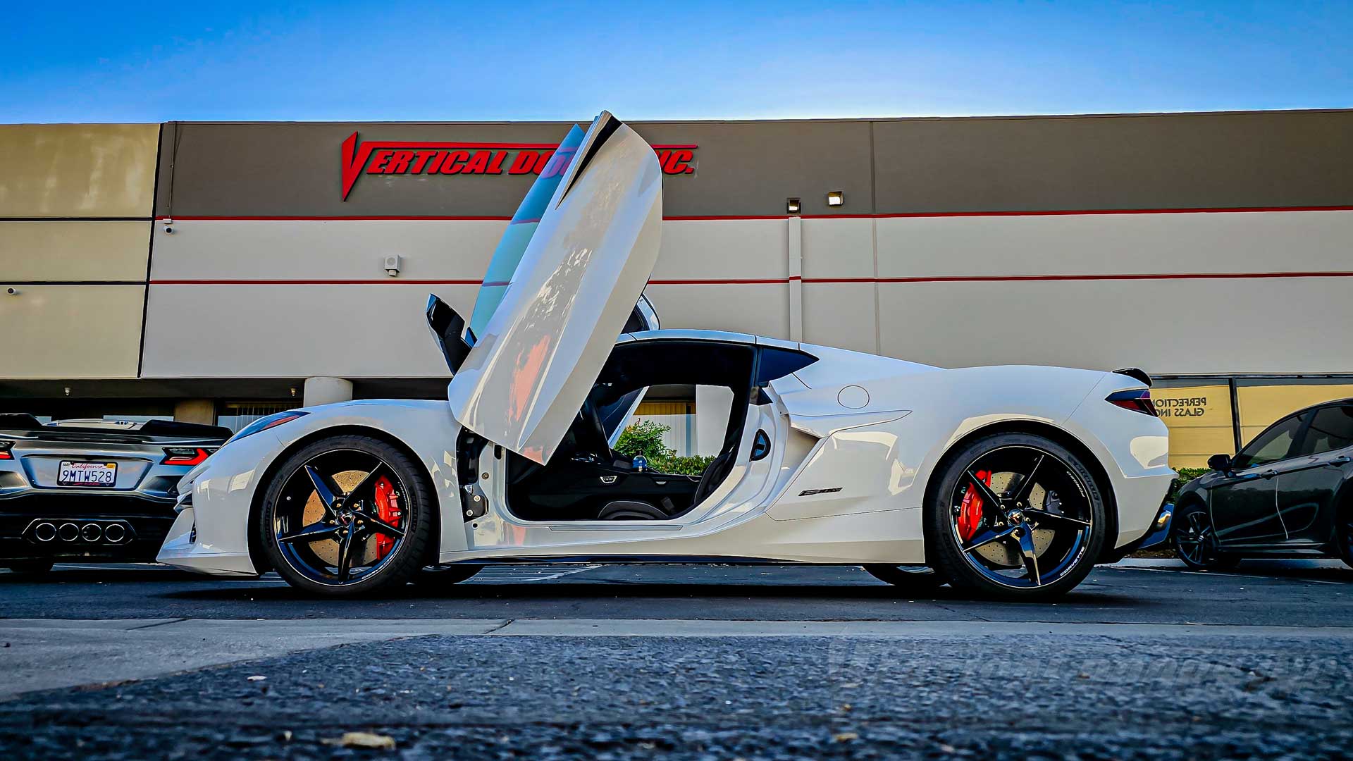 @ronnie_bucks Chevrolet Corvette C8 E-Ray from California just got vertical lambo door conversion kit installed by Vertical Doors, Inc.