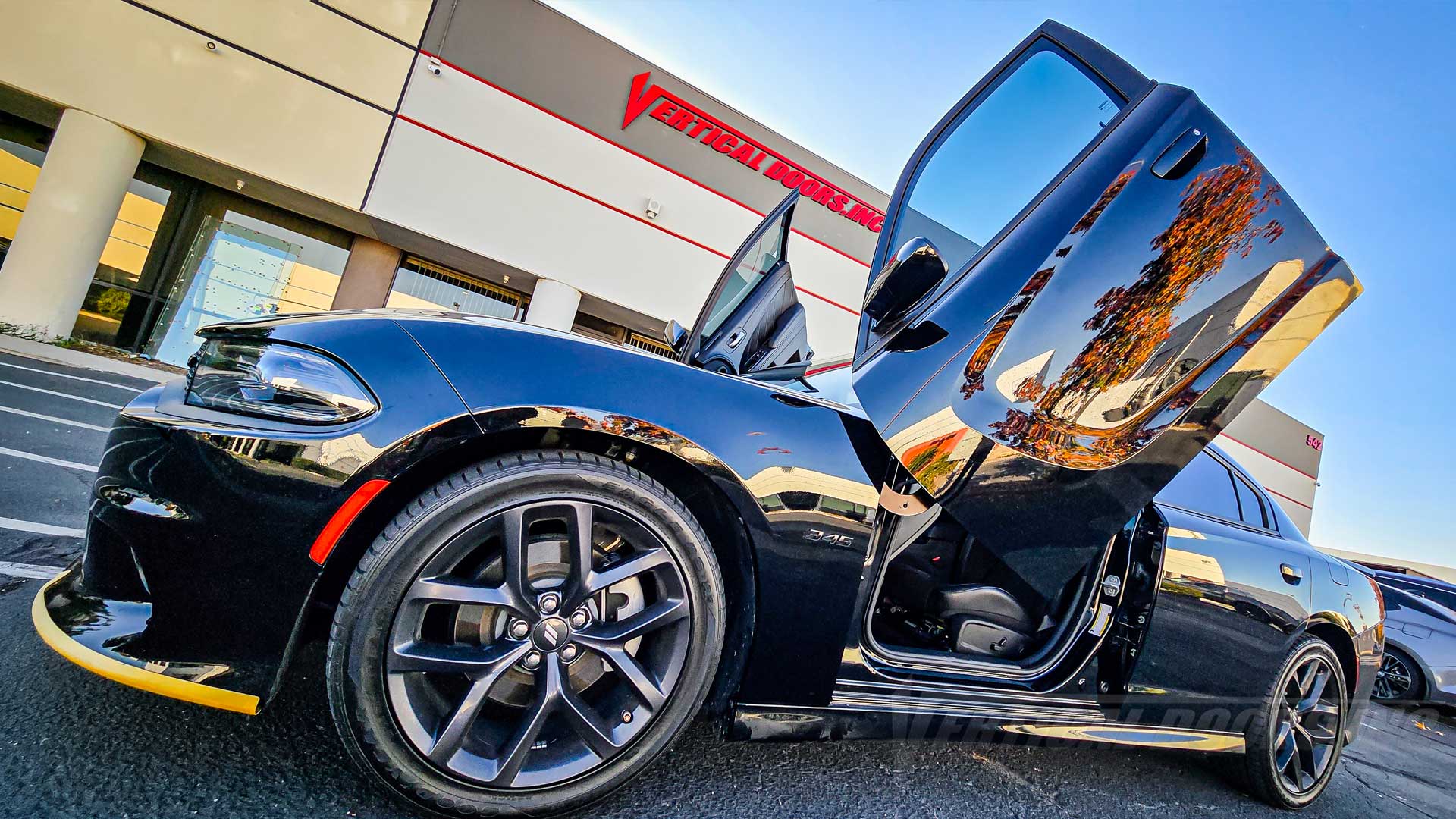 @mr1raven Dodge Charger from Nevada just go Vertical Doors conversion kit installed by Vertical Doors, Inc. AKA "Lambo Doors"