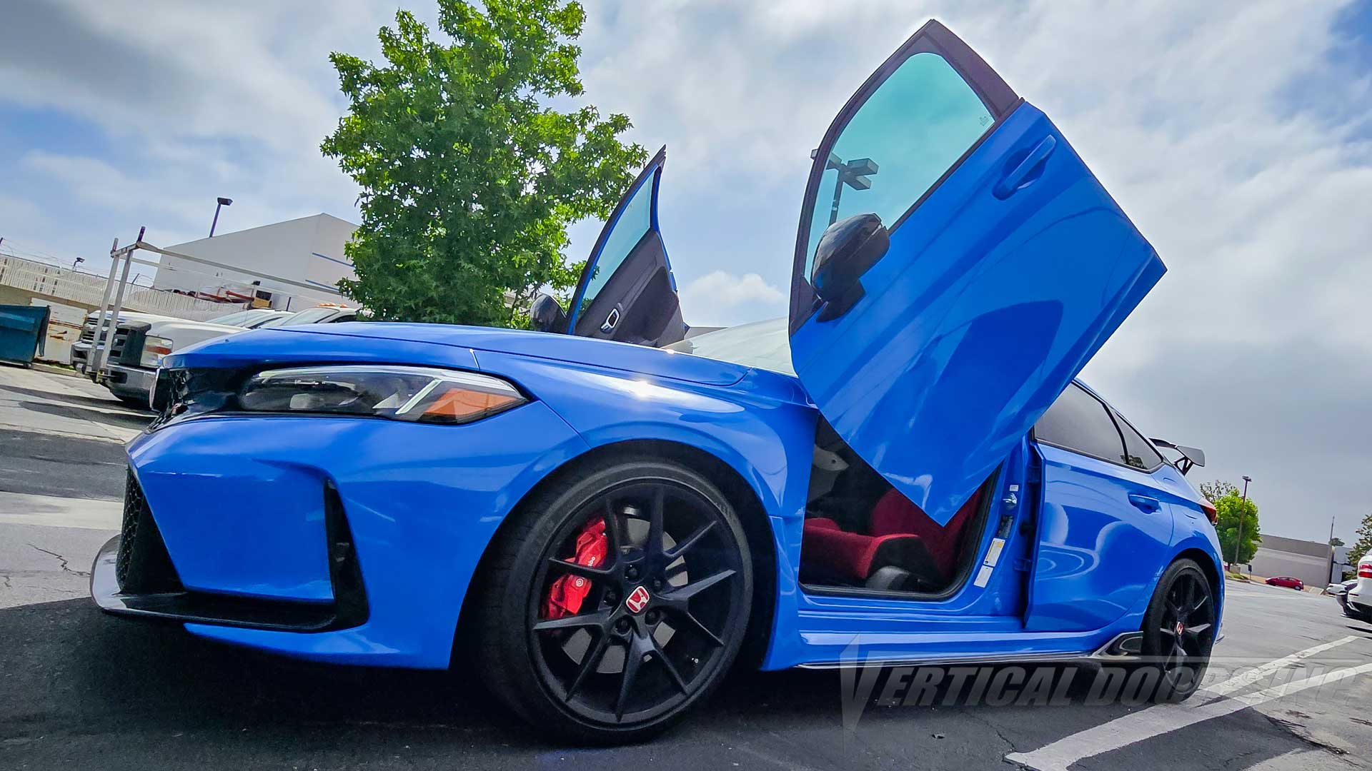 Introducing our newest lambo door kit for the Honda Civic Type R, It will fit all trim models of the Honda Civic 11th Gen.