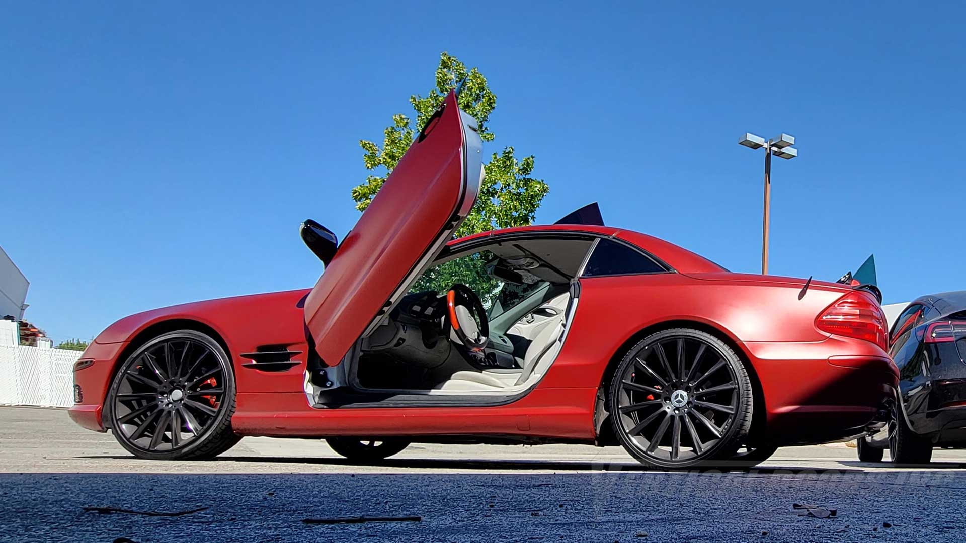 🔥 Mercedes-Benz SL-Class Transformed with Vertical Lambo Doors, California Style!