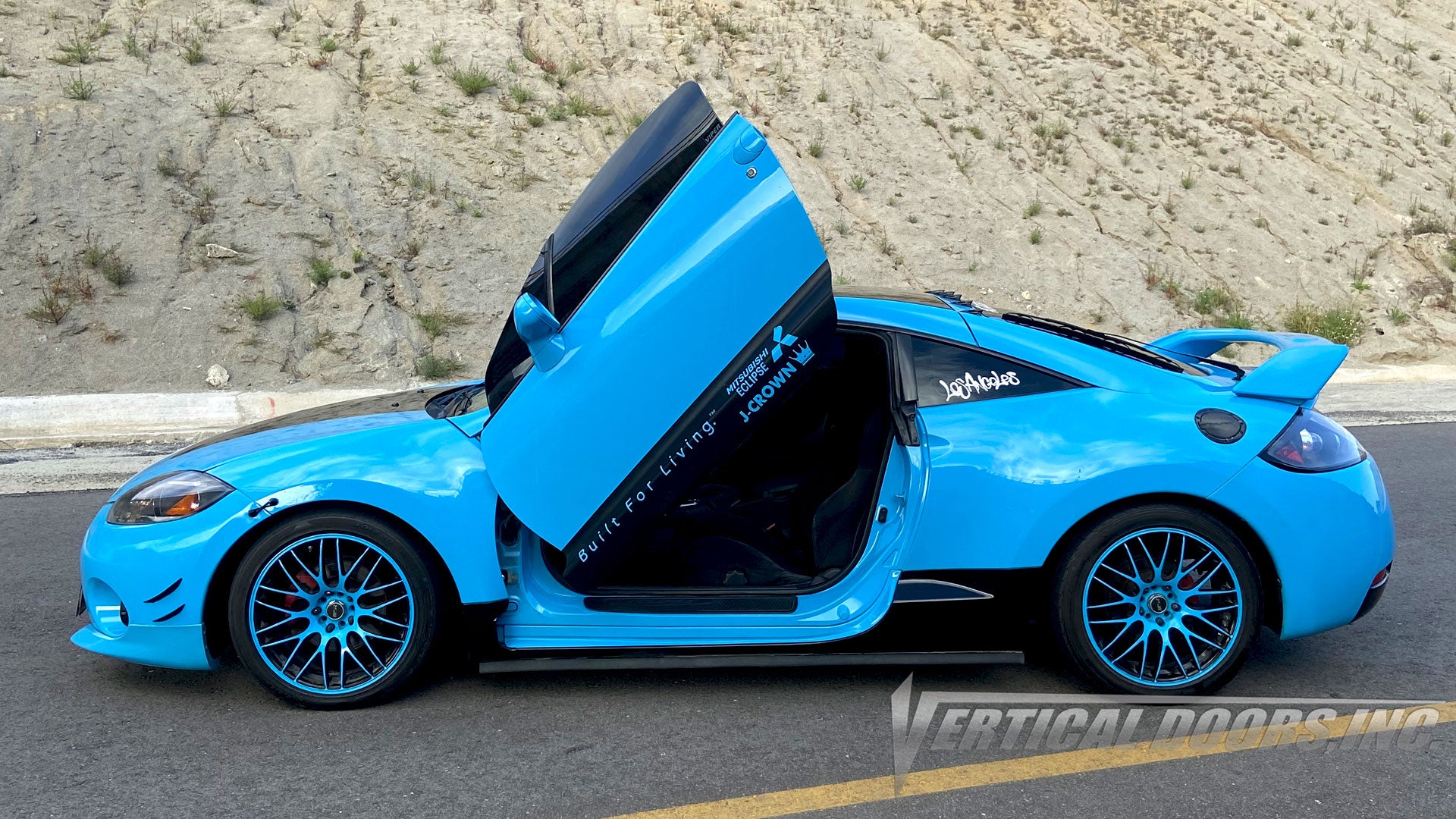 Check out Jero's Mitsubishi Eclipse from Ensenada, Mexico with Vertical Doors, Inc., vertical lambo door conversion kit.
