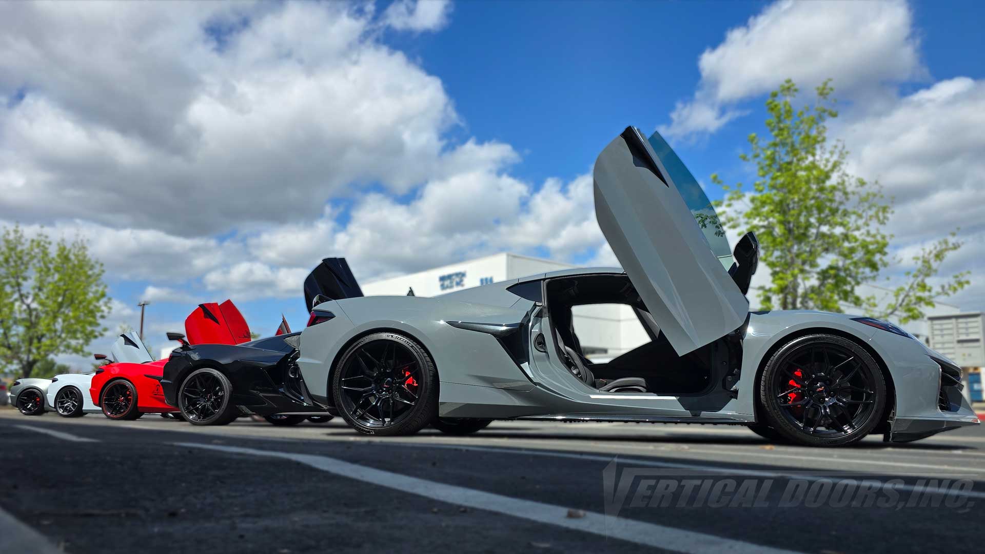 On March 2025, Vertical Doors Inc hosted five incredible Chevrolet Corvette C8 Z06 vehicles at our headquarters in Lake Elsinore, California. Two of them came in for our industry-leading Lambo Door Conversion Kit installation. 