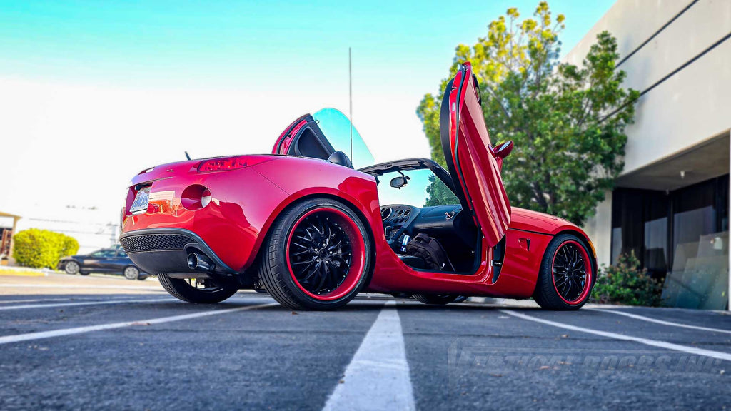 Pontiac Solstice from California just got a set of Lambo Doors installed by the best in the industry, Vertical Doors, Inc., VDCPONSOL0610, Pontiac Solstice, Pontiac, Solstice, GXP, Street Edition, Coupe, Convertible, Roaster, GM Kappa Platform, Turbocharged GXP, Vertical Doors Inc, vertical door gang, Lambo Doors, Vertical Doors, door conversion, scissor doors, butterfly doors, wing doors,  Pontiac Solstice Lambo Doors, Pontiac Solstice Vertical Doors, Pontiac Solstice door conversion, Pontiac Solstice scis